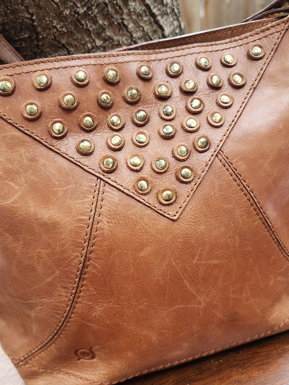 Born Izabel Leather Crossbody Bag Brown Studded Shoulder Purse Vintage Boho